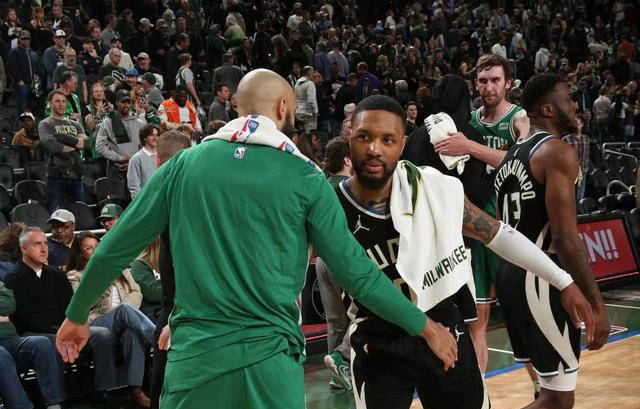 开云APP-字母哥与50激战MAD分钟,最后时刻胜出胜负难料!,阿扎伦卡焦点对战气势如虹延续-开云APP